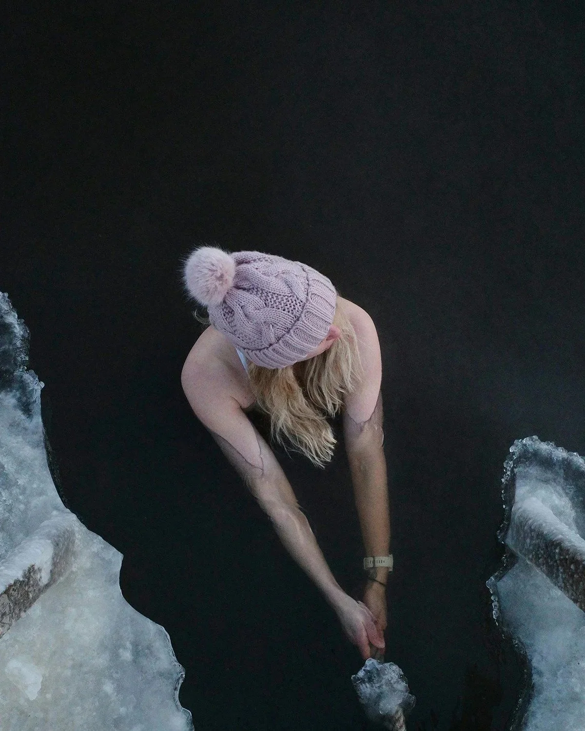 Sauna, cold plunge, repeat. 🤍

Step into the warmth of a private riverside sauna, then cool off with a refreshing dip in the Arctic water. A simple Nordic ritual surrounded by the quiet beauty of Lapland. 🧖&zwj;♀️

Whether you&rsquo;re looking to u