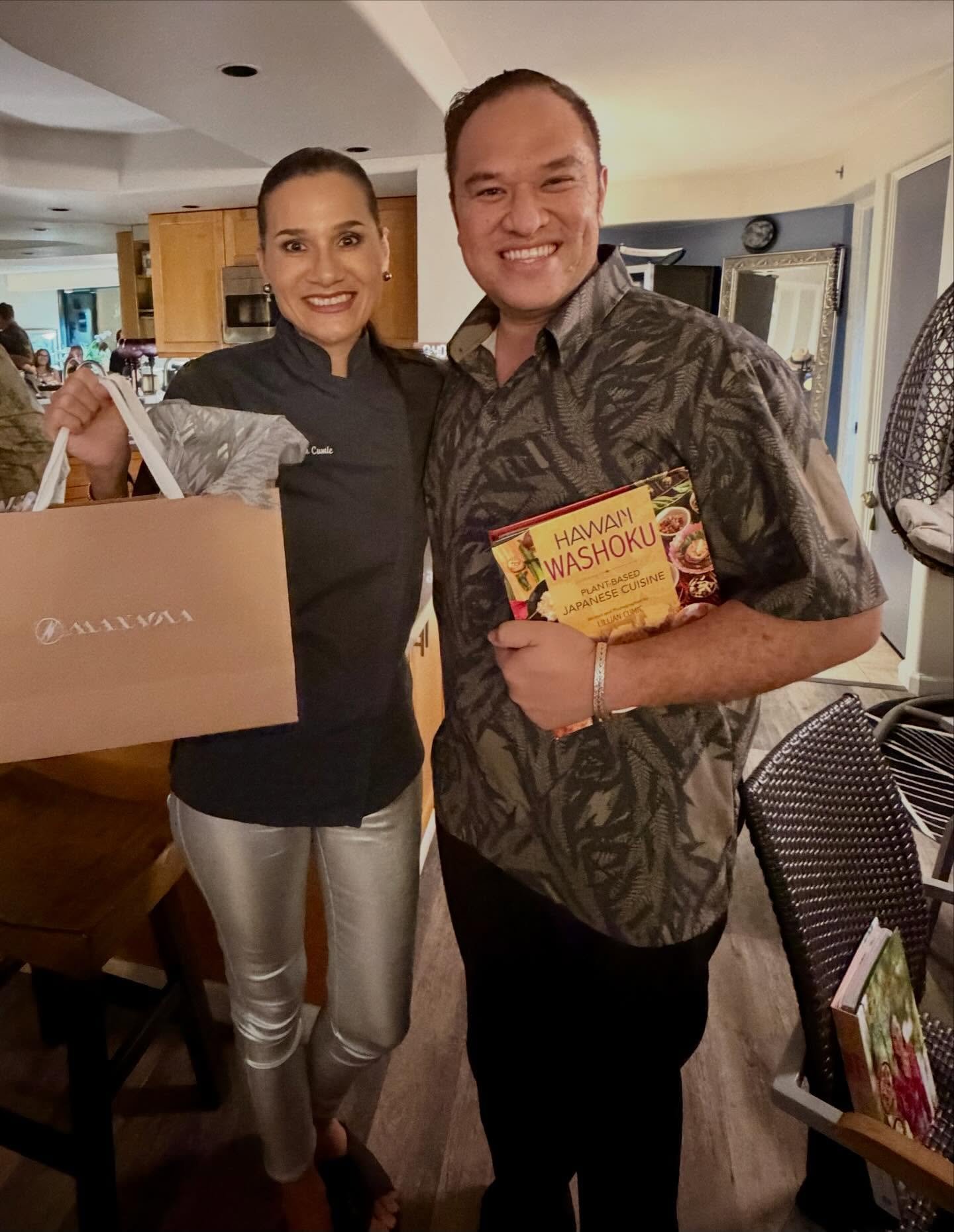 I&rsquo;ve admired Manaola, the Hawaiian fashion designer, for years, so it was an honor to cook a 7-course dinner for him, his partner Zachary, and his beautiful mom, Nani. We had so much fun!🎉
Check out their beautiful designs here: https://manaol