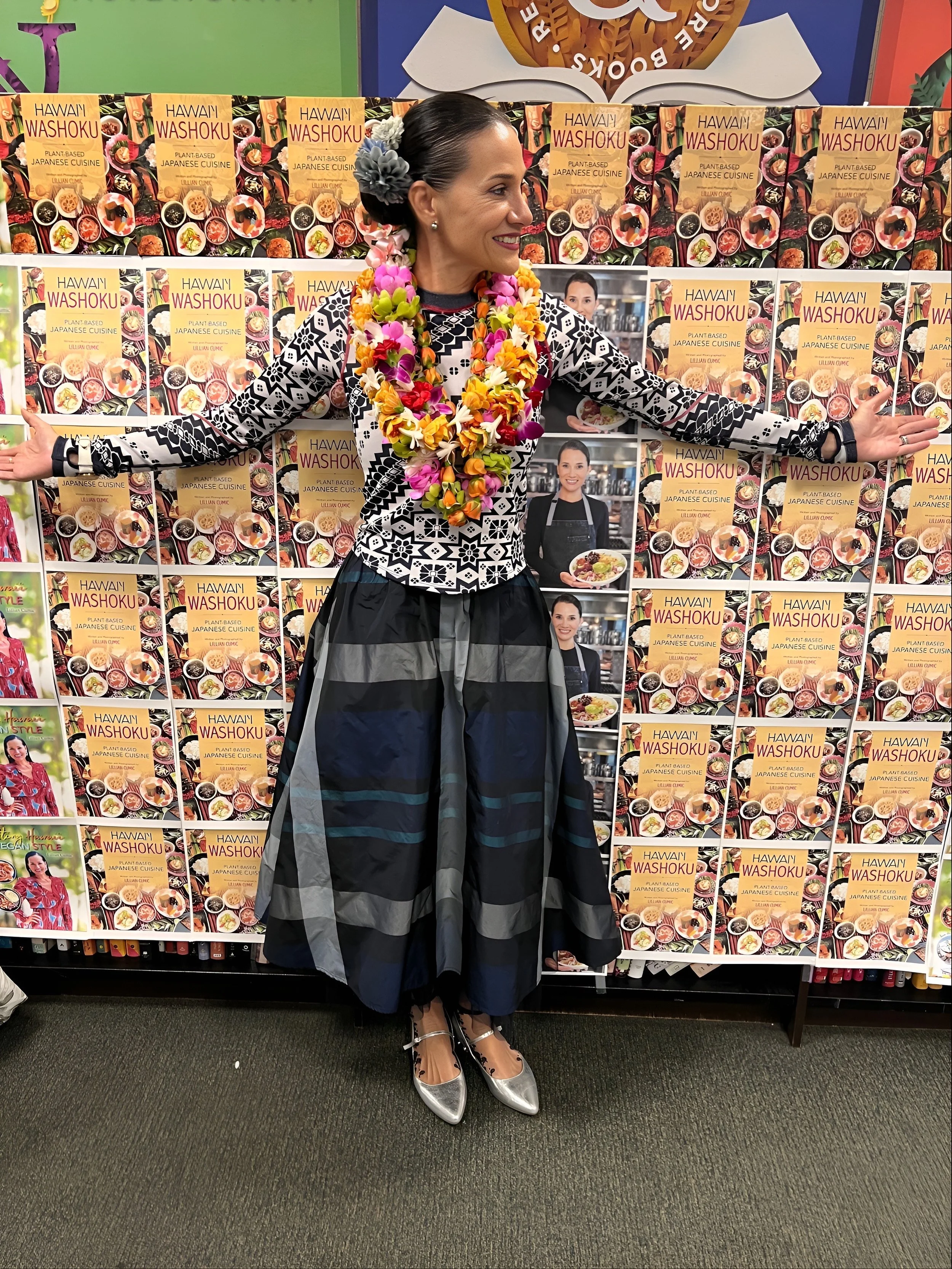 Barnes &amp; Noble book signing with cookbook author and vegan chef Lillian Cumic