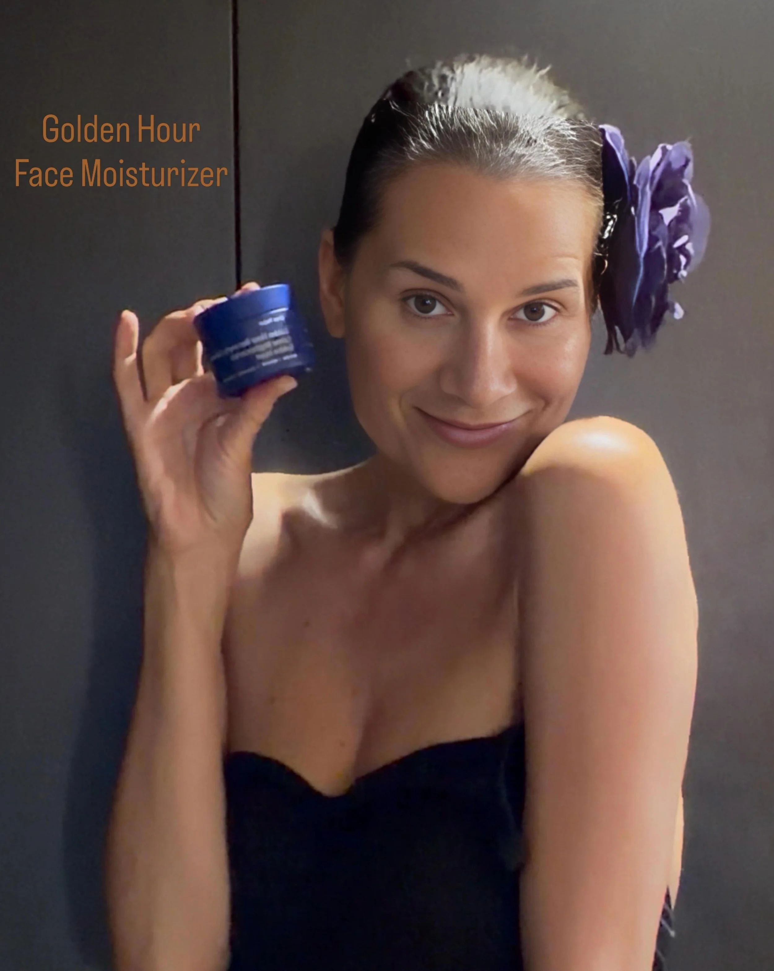 The Golden Hour Face Moisturizer has been such a nice everyday step in my daily routine✨ It&rsquo;s light, absorbs quickly, and leaves my skin feeling fresh and hydrated without any heaviness. I also like that it&rsquo;s plant-based and simple to use
