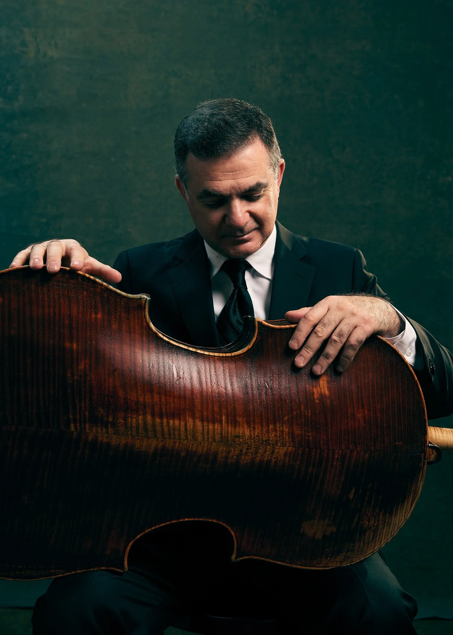 Ilya Finkelshteyn cello