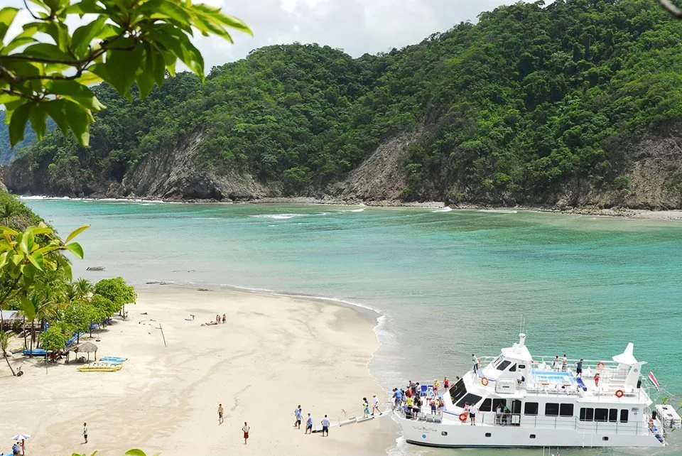 Tortuga Island tours and excursions from Jaco Costa Rica