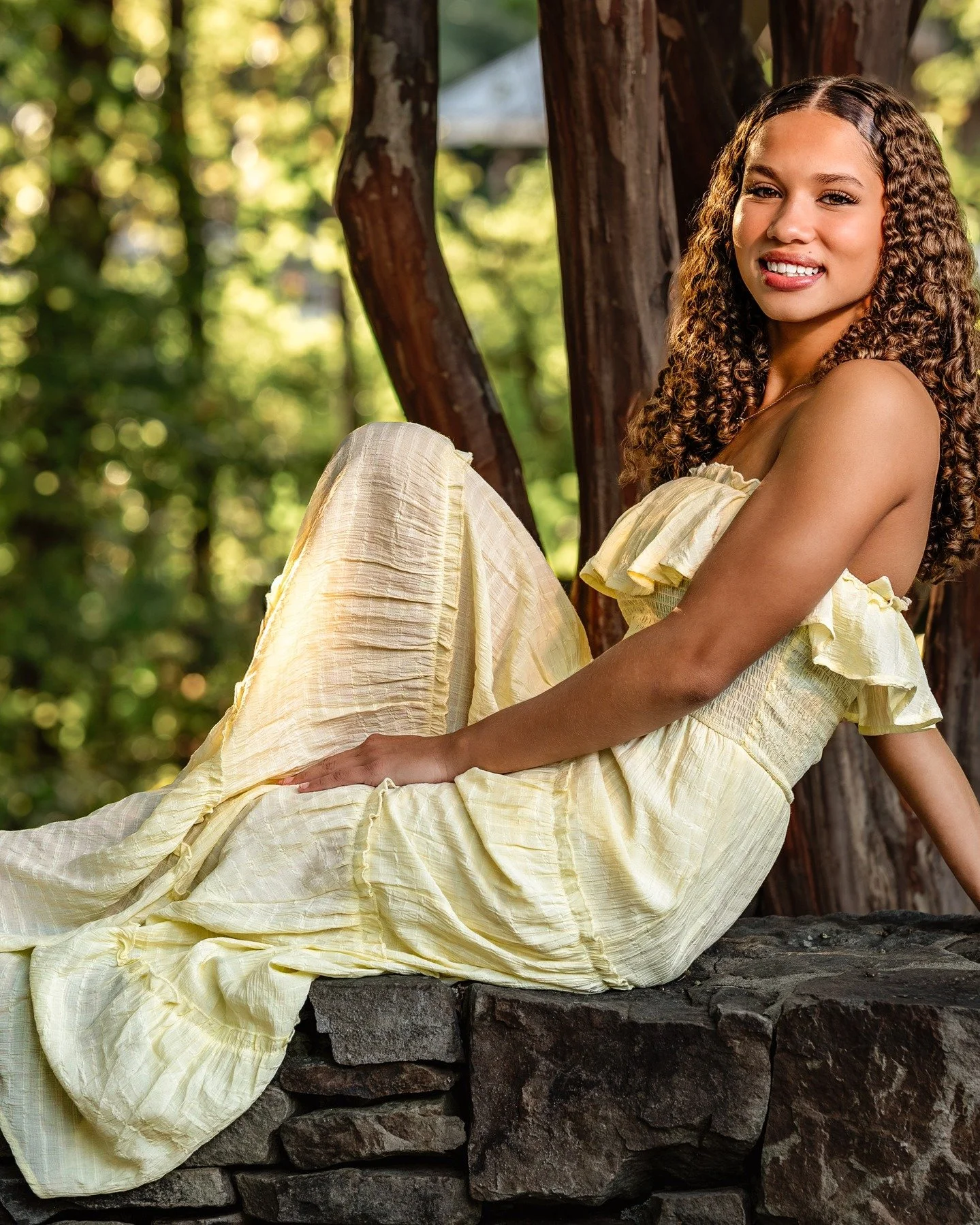 So blessed to have had the opportunity to capture these SENIOR photos for an outstanding athlete and superior role model. Keep smiling and never let doubt control what path you take! #SeniorPhoto #Photography #SeniorPortrait #YatesMill
