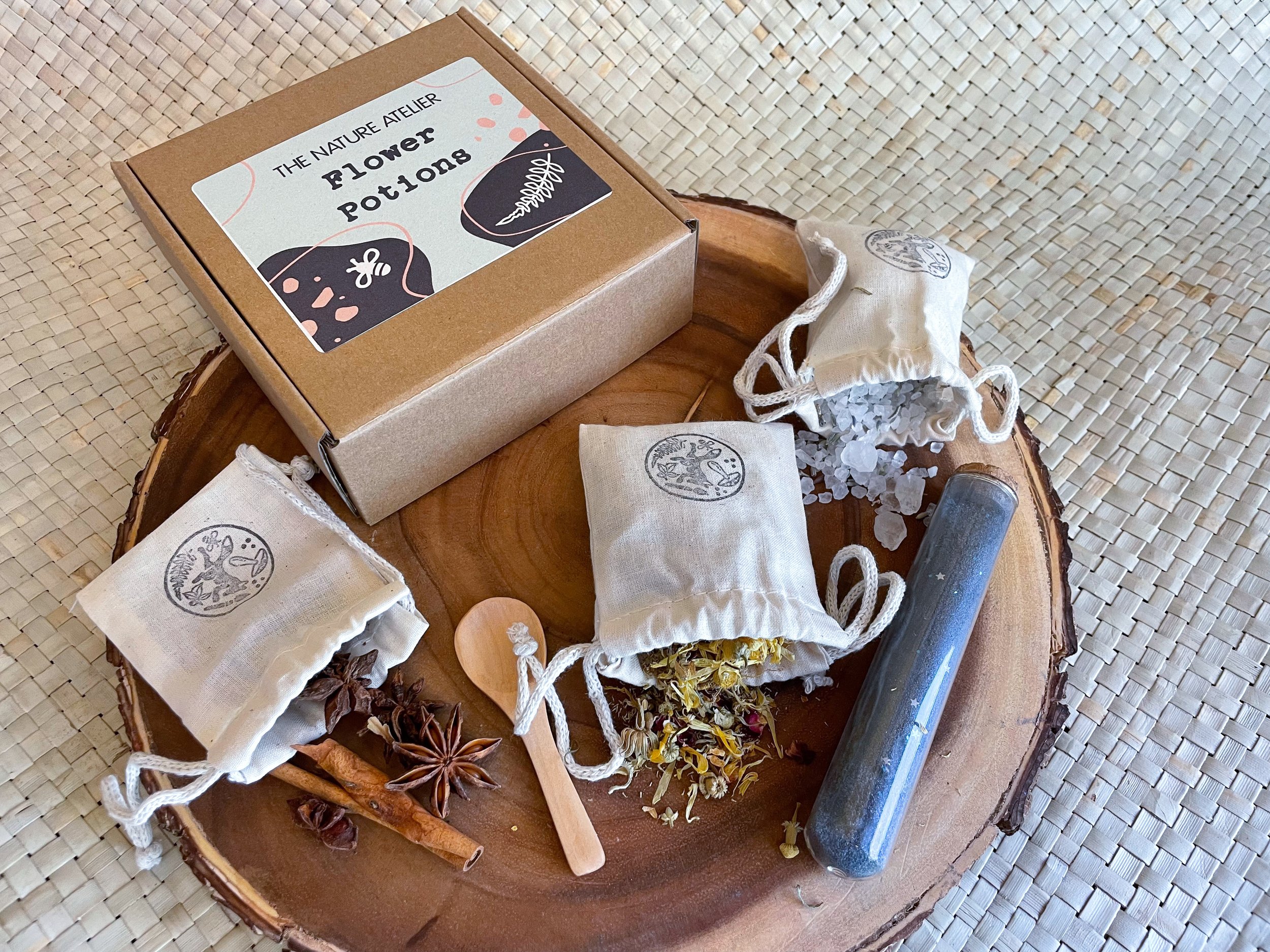 The Nature Atelier Flower Potion Kit