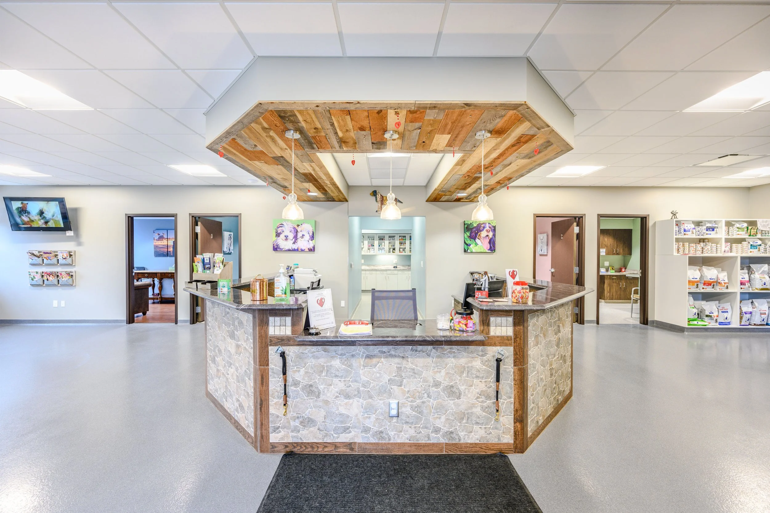OrionAnimalHospital_Reception-downsize.jpg