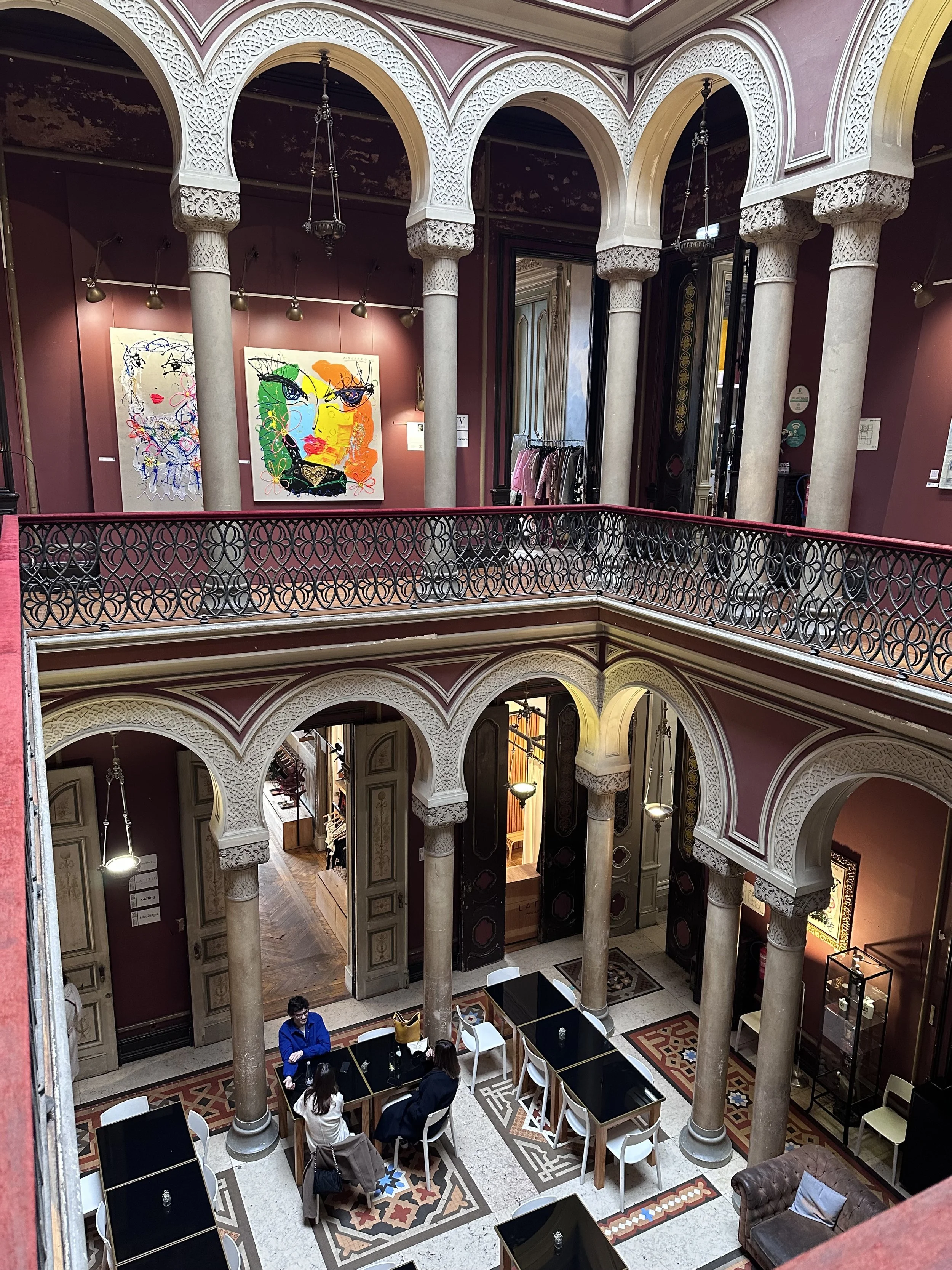cafe inside Embaixada