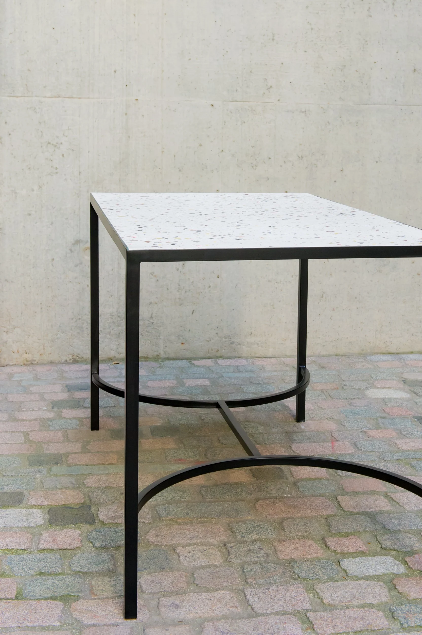 OAStudio_DiningTable_2.jpg