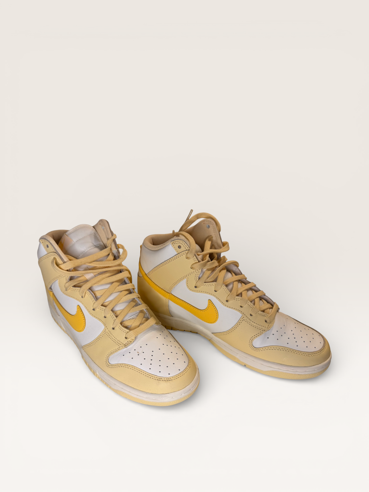 Nike Dunk Mid Sneakers Yellow and White