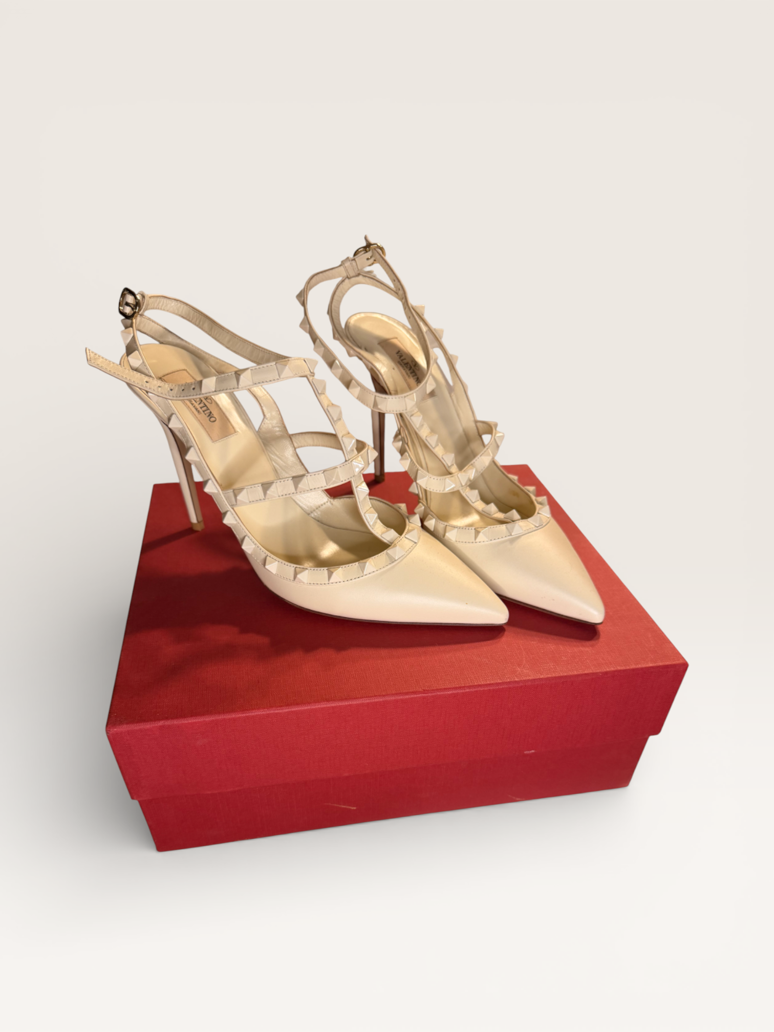 Valentino Rockstud Pointed Toe Pumps.png
