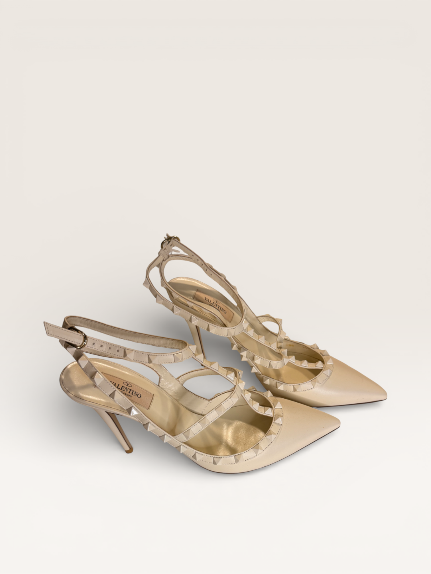 Valentino Rockstud Pointed Toe Pumps2of2.png