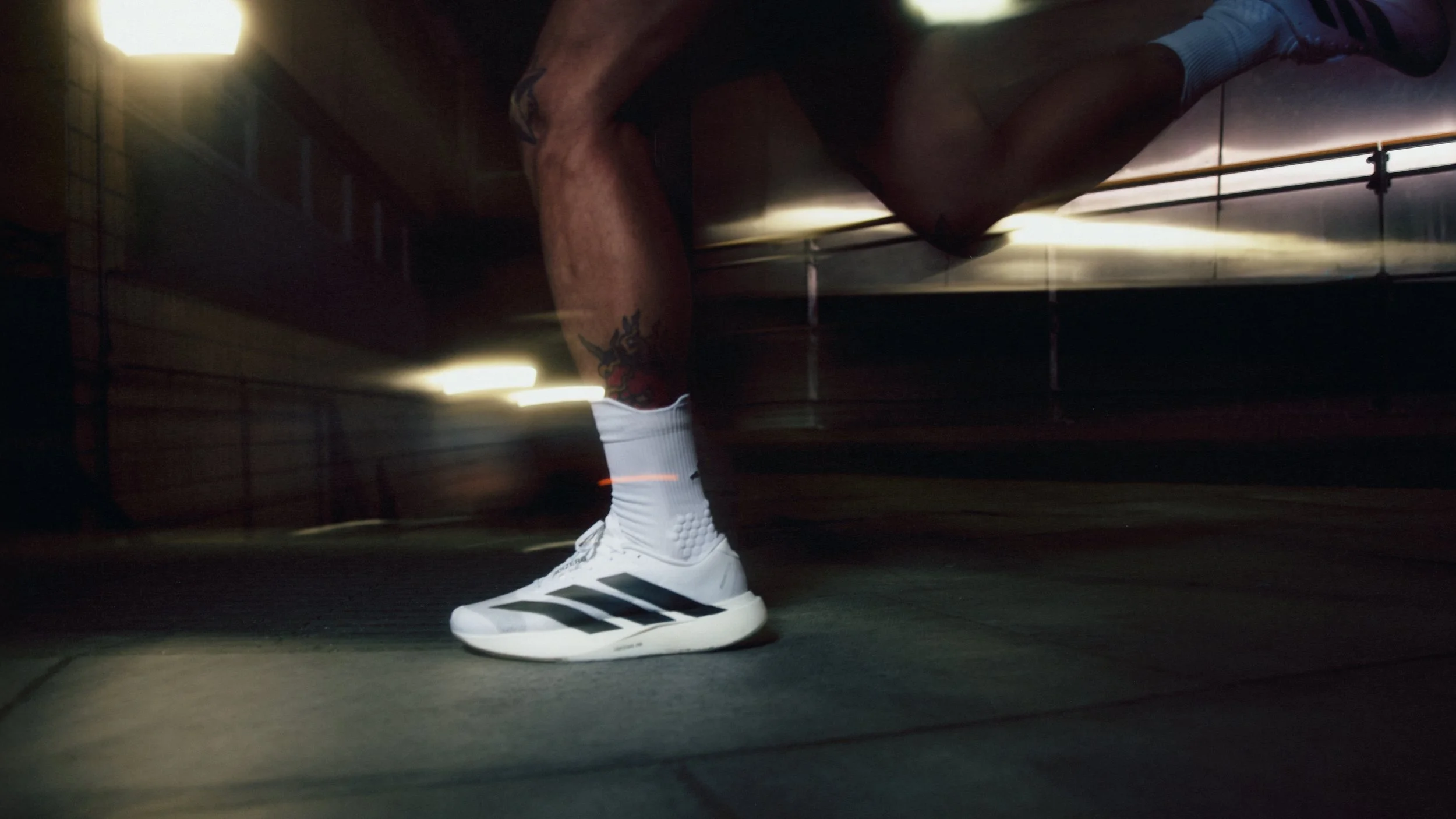ADIZERO_END_FW24_SINGLE_16x9_02.jpg