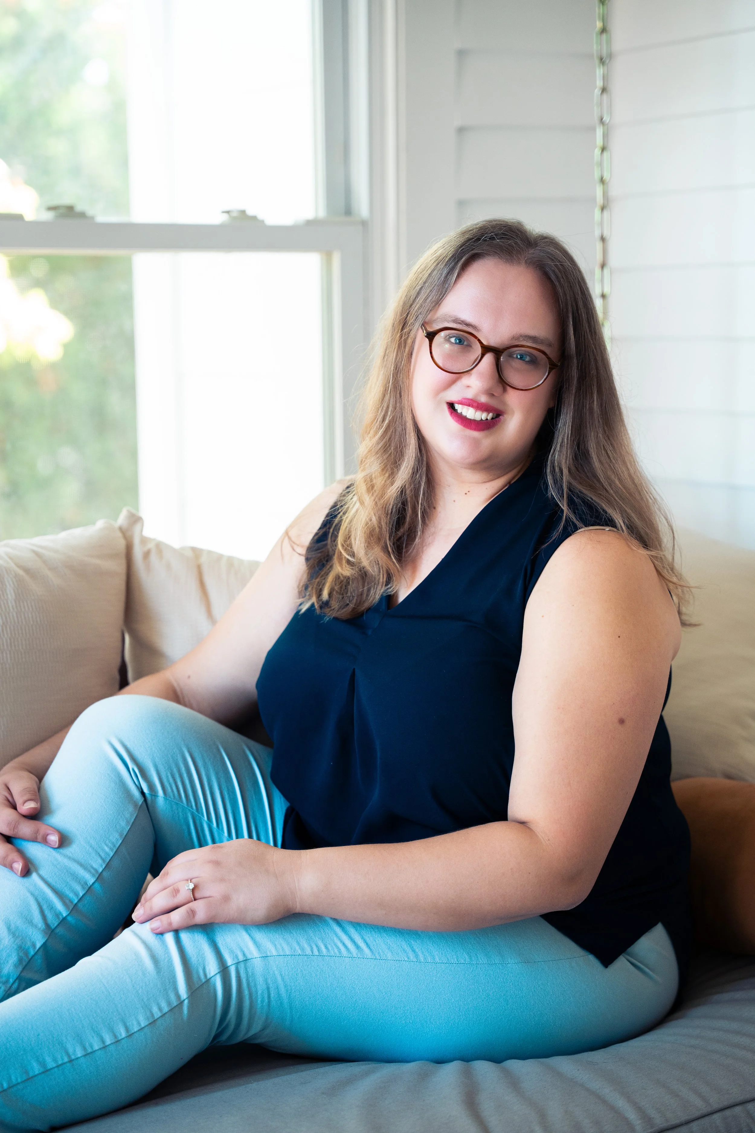 Aelsa Woods co-host of The Aligned Intensive, Fall of 2026; Women gathered at the Aligned Intensive with coach Cait of Starling Rising Collective, sharing breakthroughs in identity, self-trust, and clarity — a live coaching experience for women