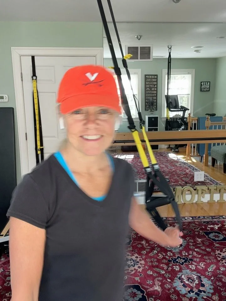 TRX+REFORMER = A GOOD DAY 
It&rsquo;s all about intentional movement for proper muscle patterning so that you can stay fit and strong and do all the things that you love to do!!! ❌⭕️❌⭕️ 
#ReformerWorkout
#TRXConditioning
#Stretch&amp;Strengthen
#Core