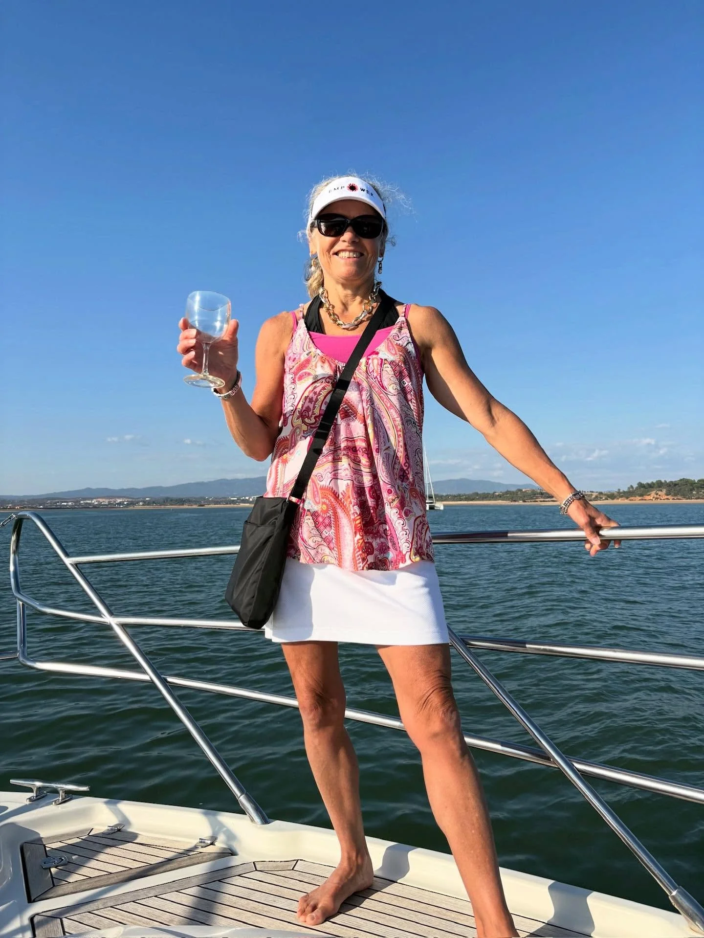 Twelve Days of Fitness #5: HYDRATION&hellip;and I&rsquo;m not talking about the drink it this photo!  You probably know this by now but for every alcoholic drink or caffeinated drink you consume, you need to replenish with a glass of water&hellip;.💦