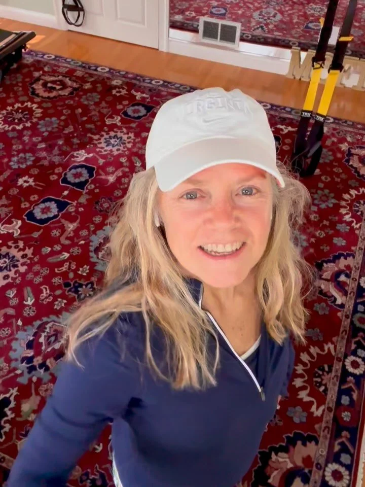 Happy Mother&rsquo;s Day!🎉💃👩&zwj;🍳🚘🙌🏡❤️! This is for all the Moms out there, who carried kids on your hips for years&hellip;.you can get that healthy posture back with the right training!! ❌⭕️❌⭕️

#pilates #personaltrainer #midlife #emptyneste