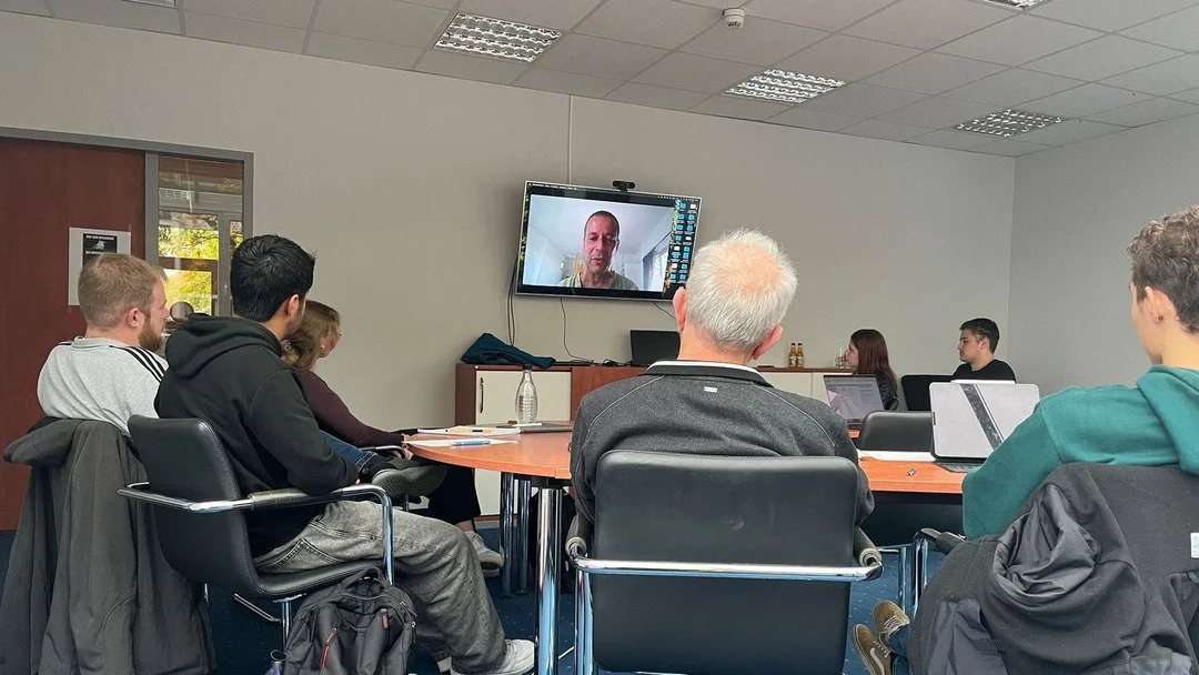 Inspiration f&uuml;r die n&auml;chste Generation 
Im Rahmen der Blue Ocean Convention in Leer durfte Frank vor den aufstrebenden Ocean Peers &uuml;ber die politische Arbeit der Deutschen Meeresstiftung sprechen.
Die Begeisterung und Neugier der Sch&u