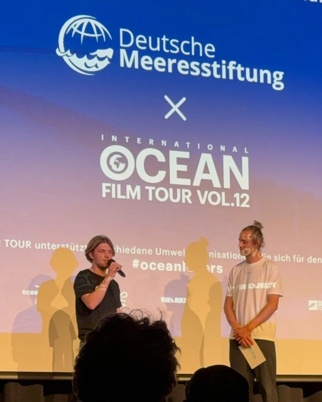 Die Deutsche Meeresstiftung on Tour! 

Gestern waren wir gleich bei zwei Stopps der International Ocean Film Tour unterwegs &ndash; in Lindau und L&uuml;beck. Danke an alle, die vorbeigekommen sind, gefragt und sich f&uuml;r den Schutz unserer Meere 