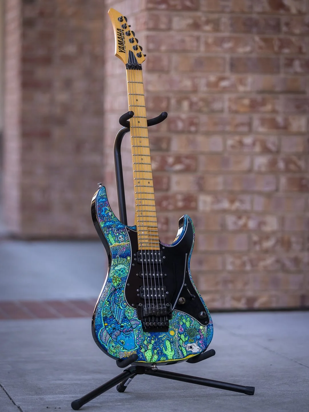 💙🌈🎸Custom designed Yamaha Guitar by Artist Emilie Rosati ☮️ This commission piece is already in its forever home! Created this one for an amazing friend of mine, so I just couldn&rsquo;t resist getting it back for some photos!!😄📸 Thanks to @ches