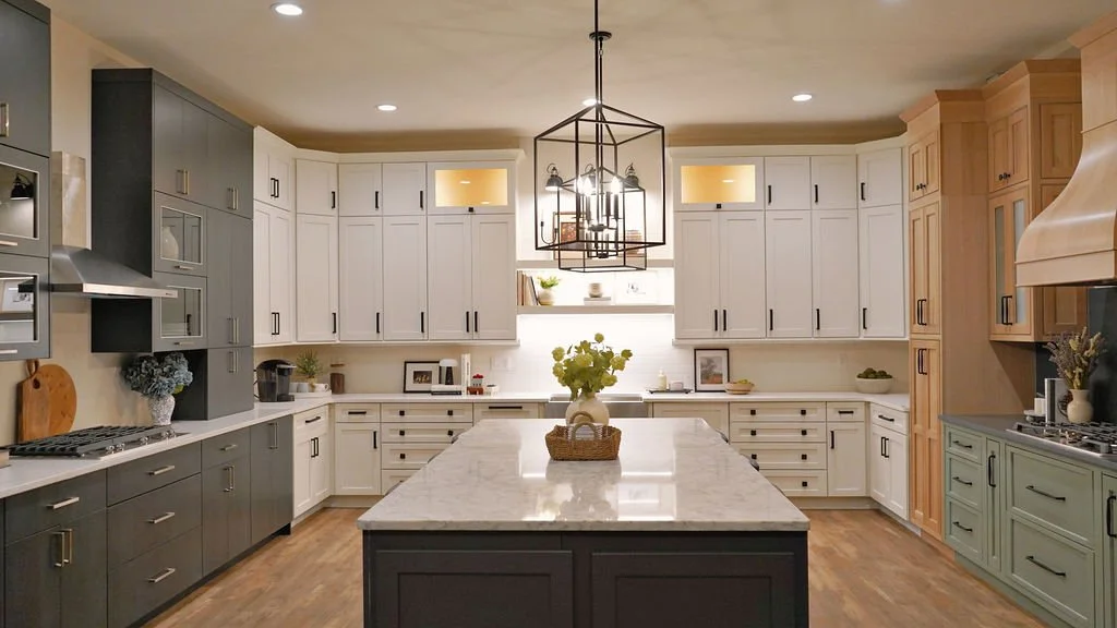 Mountain View Cabinets & Closets showroom