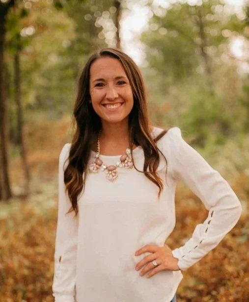 Lauren Fowler Headshot