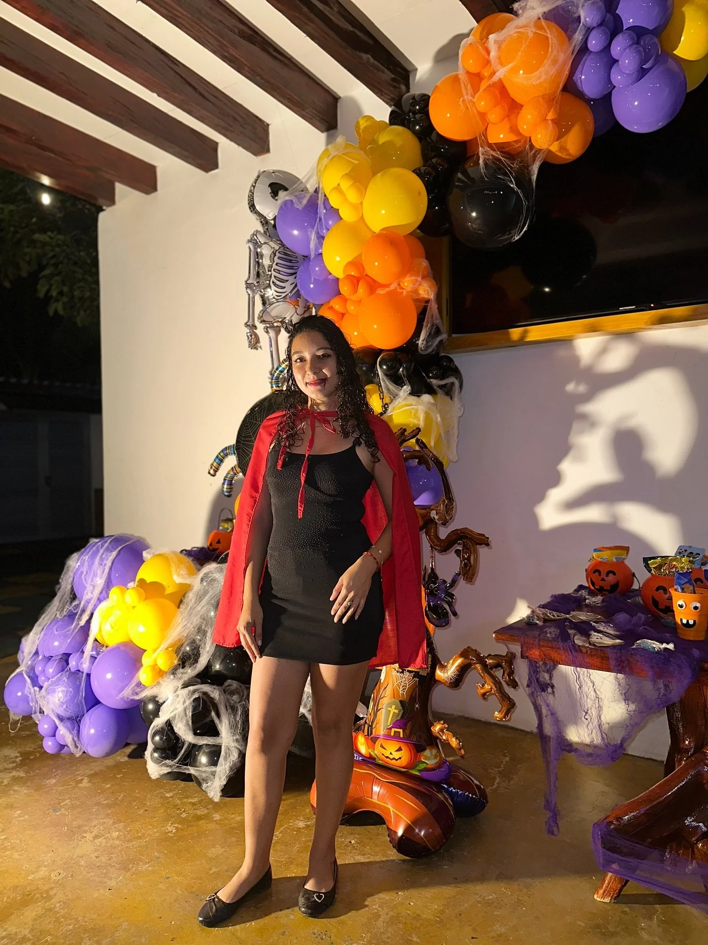 ¡La noche se transformó en personajes sacados de películas! 🍿 🎃👻 Somos ¡Tu Experiencia Exclusiva! #ליל כל הקדושים #פיאסטה #PlayaGuánico