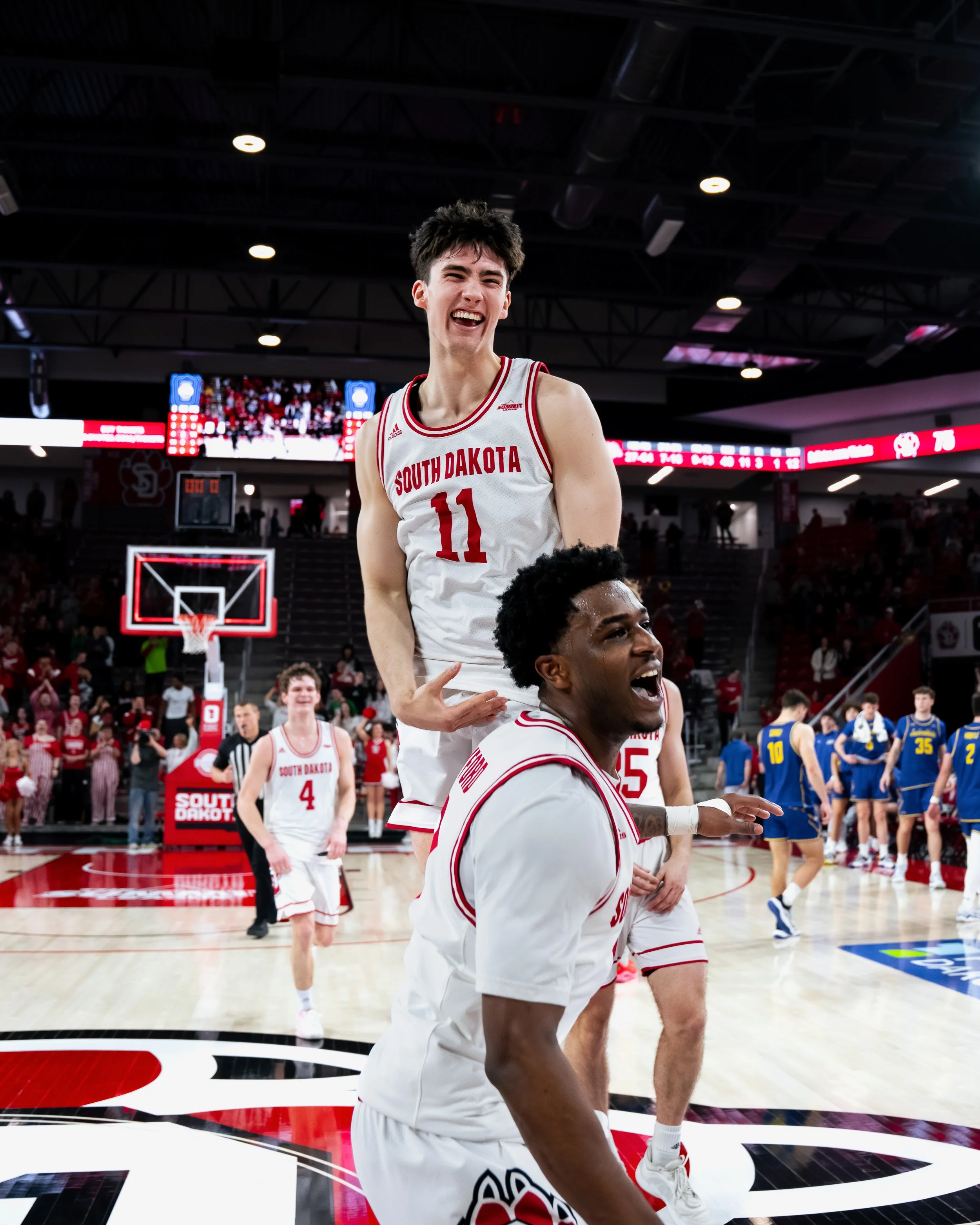 Website 25-26 MBB-21.jpg