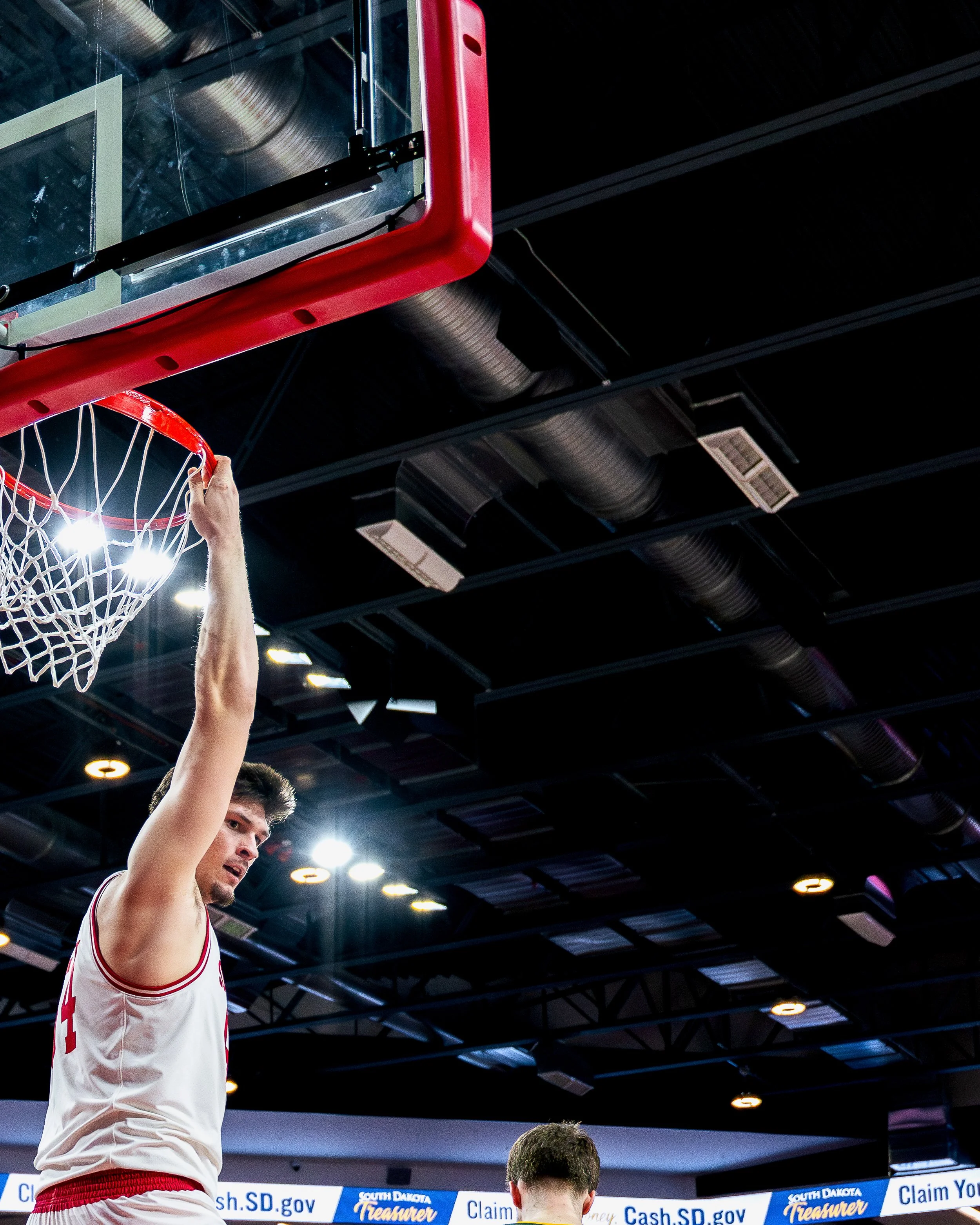 Website 25-26 MBB-2.jpg