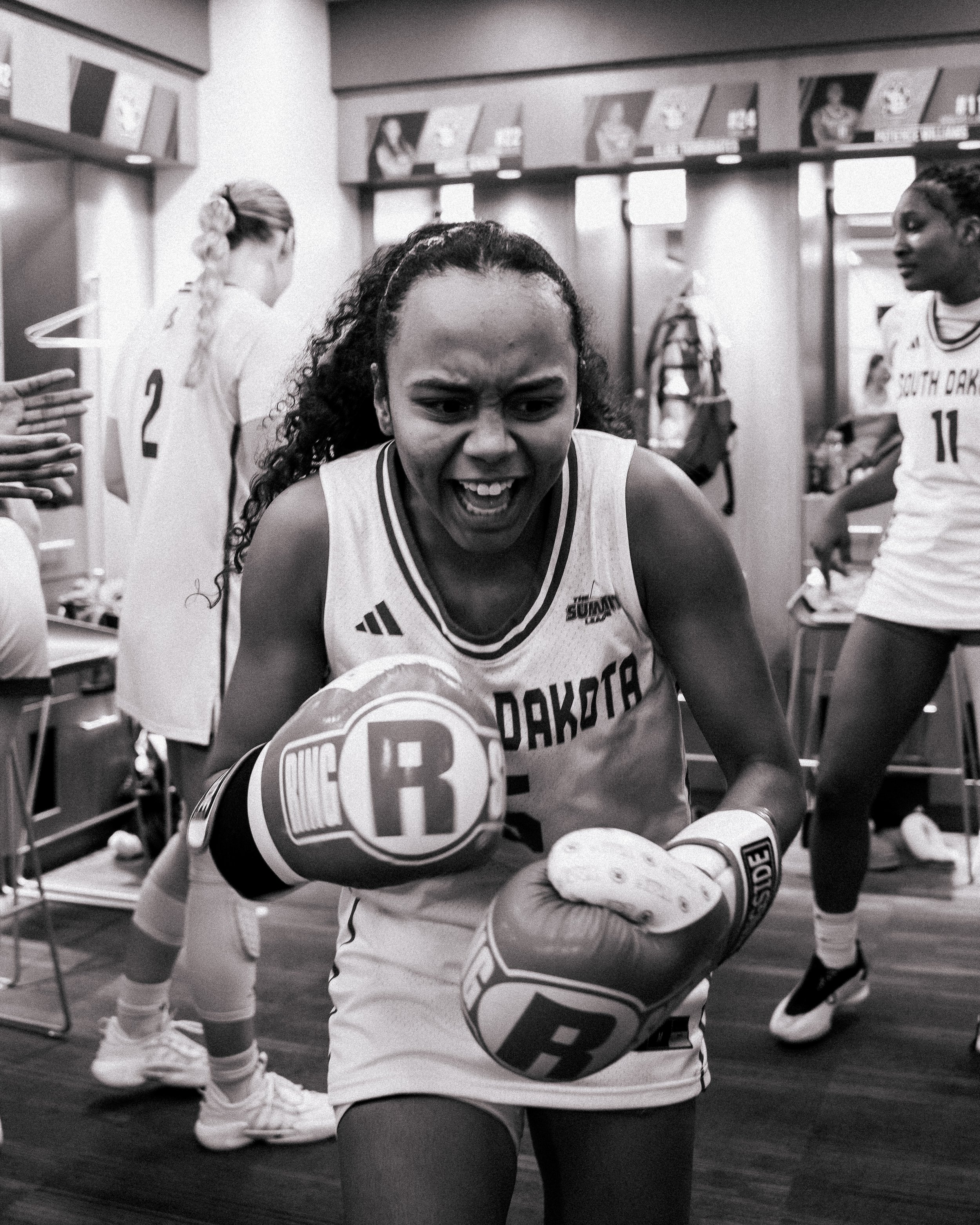 Website 25-26 WBB-17.jpg