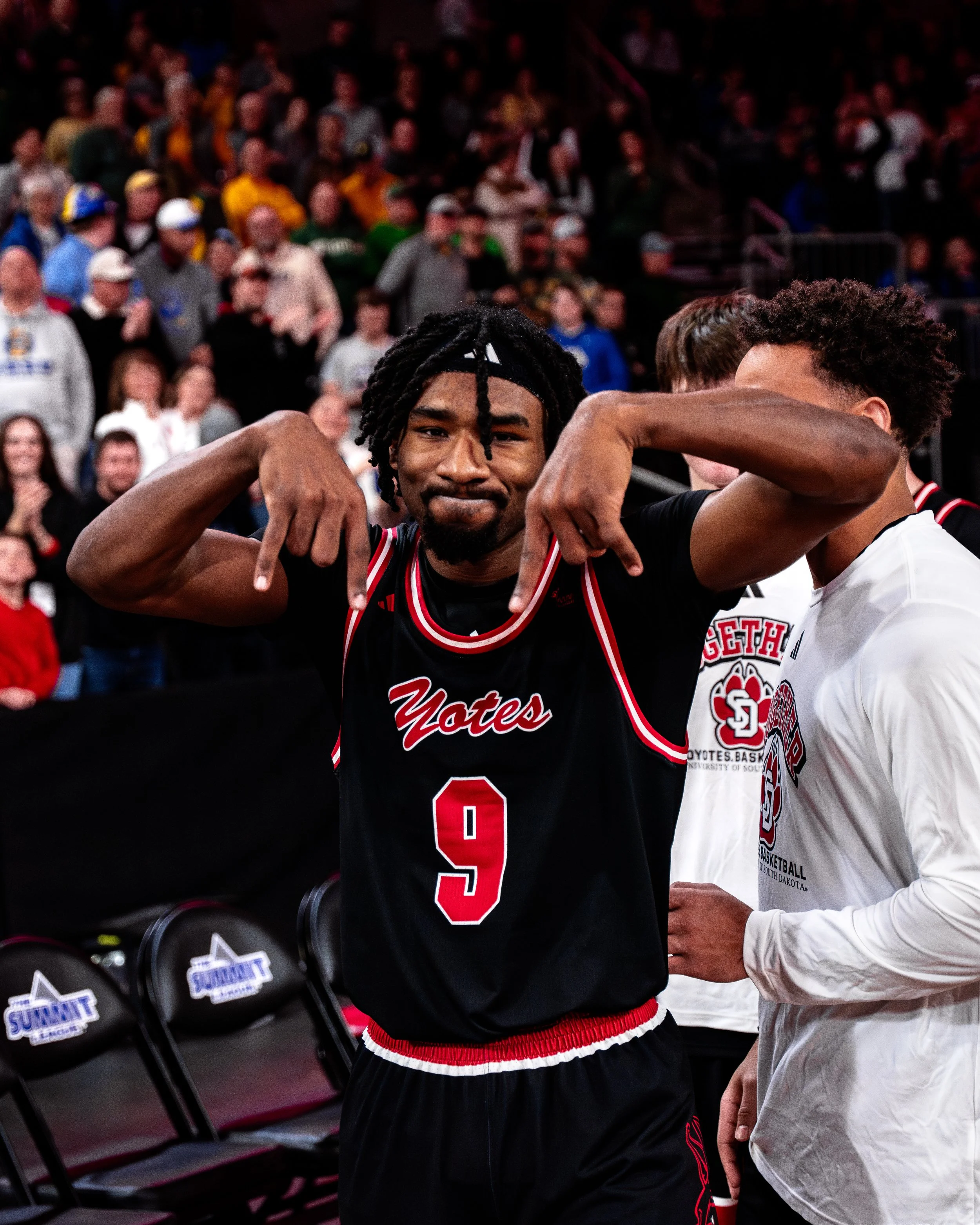 Website 24-25 MBB-8.jpg