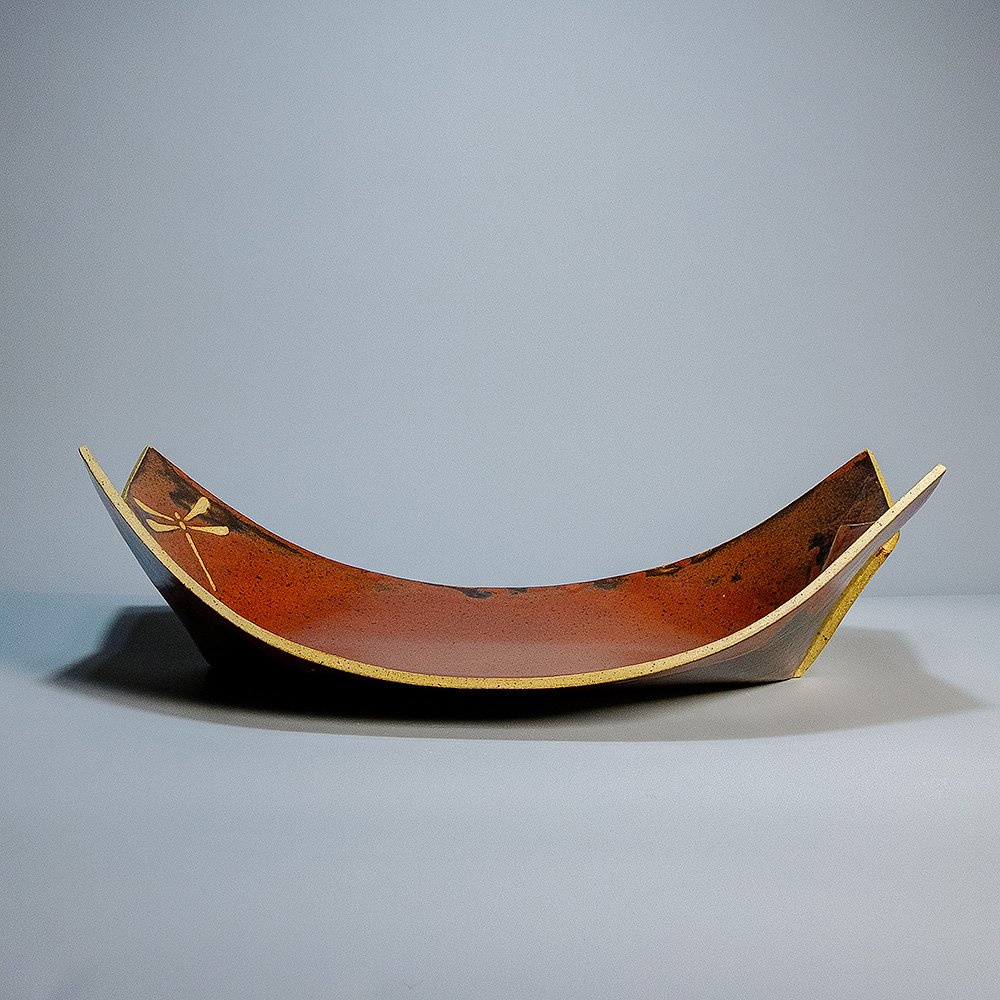 Giant Boat Red Fontal.jpg