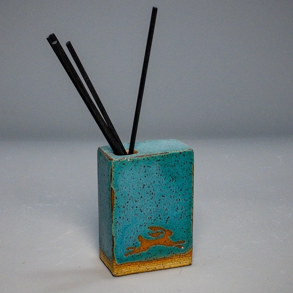 Diffuser Bud Vase Turquoise Hare.jpg