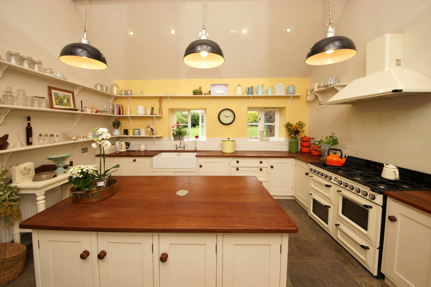 Updated modern kitchen representing top home improvements that add value before selling.
