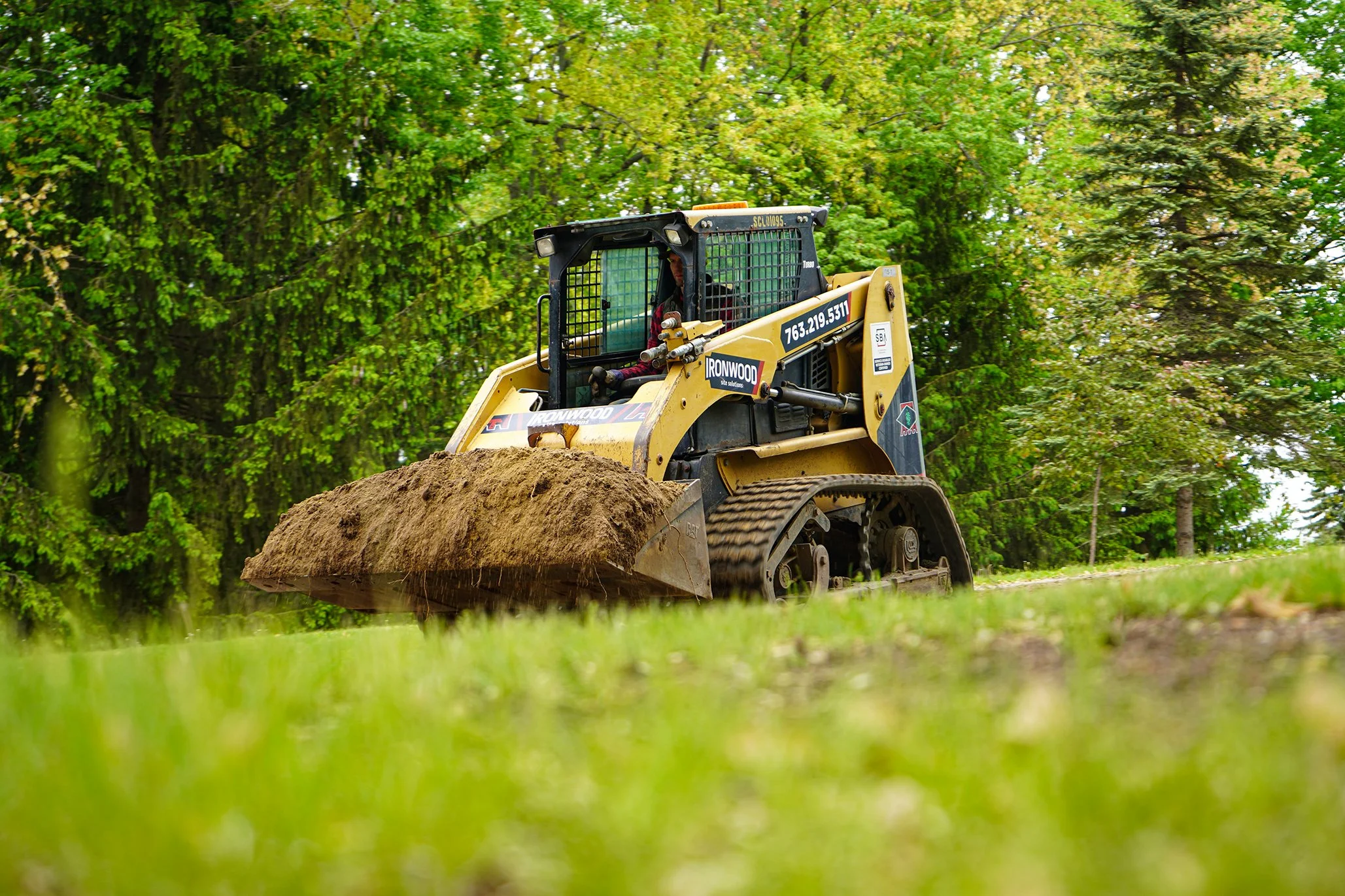 Skidloader_Services_Central_Minnesota_moving_dirt_Delano_Minnesota.jpg