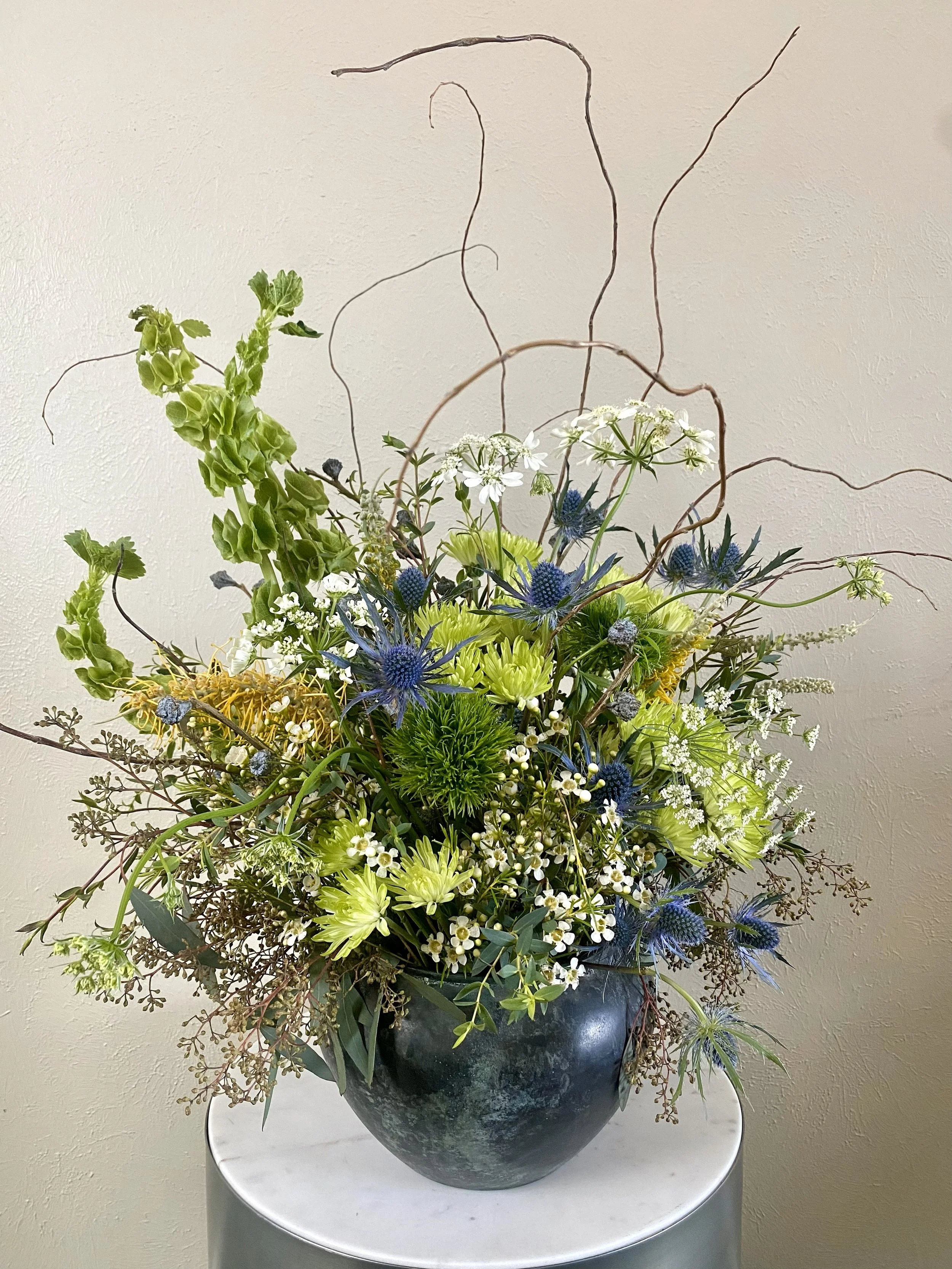 ALICE IN WONDERLAND ARRANGEMENT