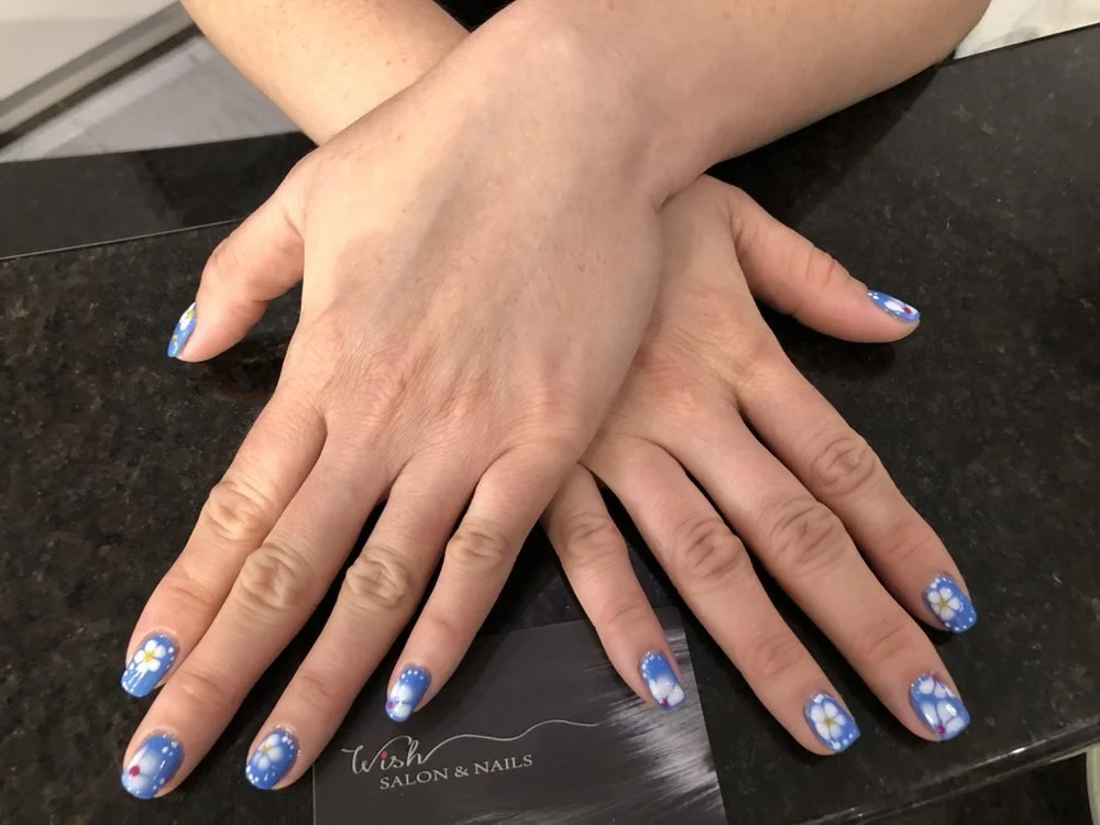 Acryllic manicure