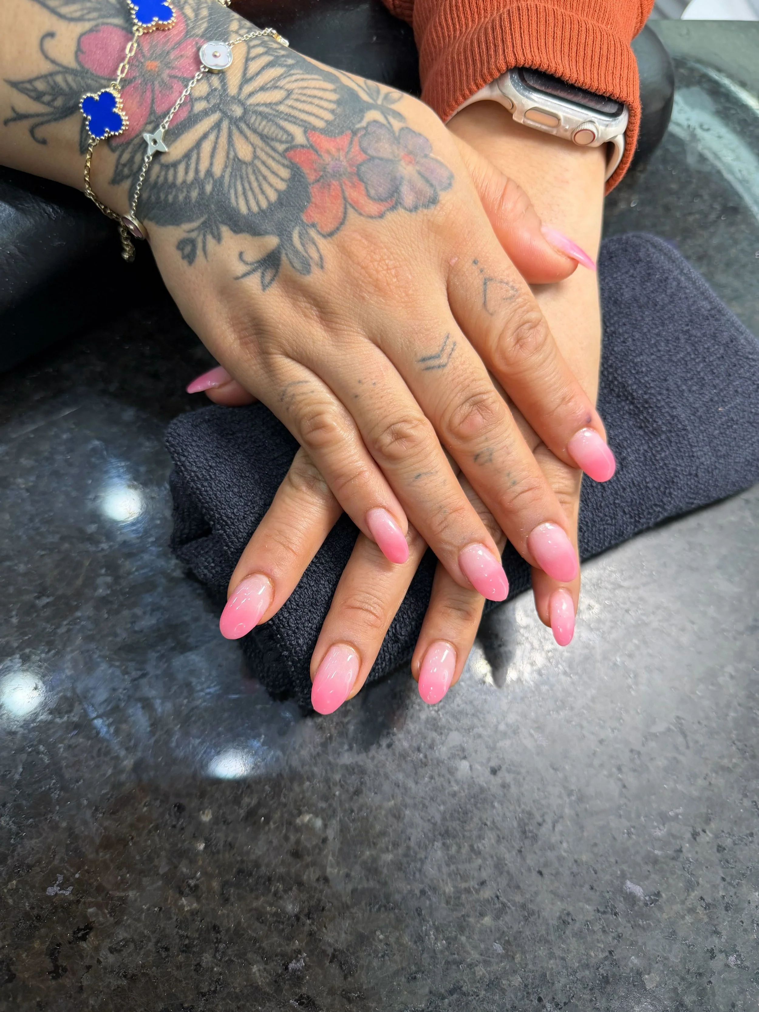 Ombre acryllic manicure
