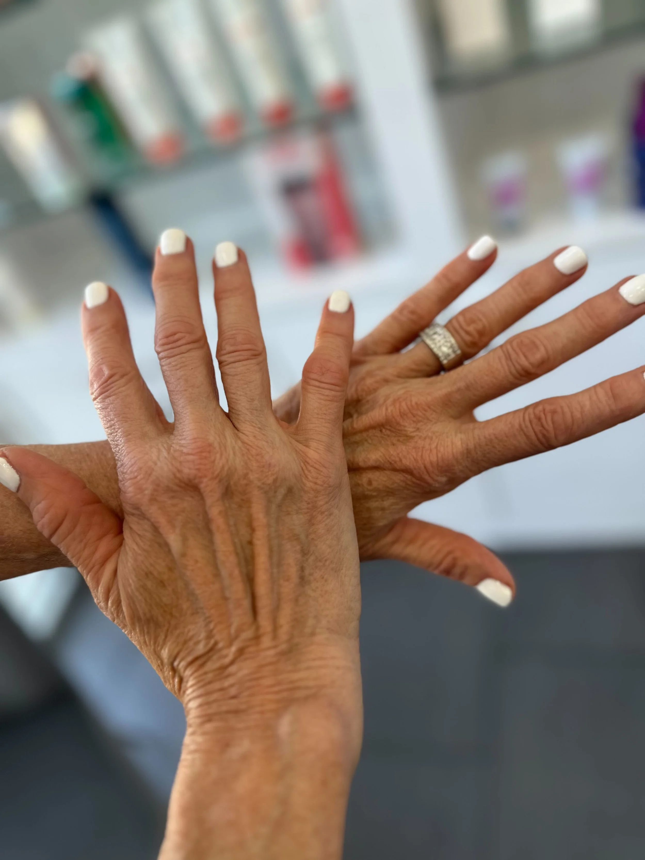 White gel manicure