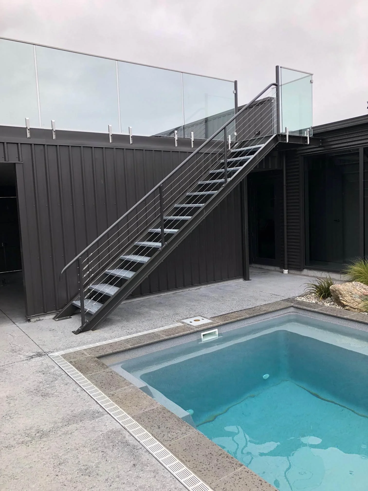 Pool staircase 2.jpg
