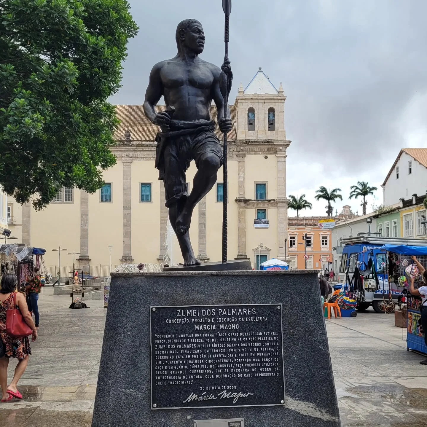 Hoje celebramos o Dia da Consci&ecirc;ncia Negra &mdash; uma data marcada pelo legado e pela resist&ecirc;ncia. 🇧🇷✊🏾
Tamb&eacute;m lembramos o anivers&aacute;rio da morte de Zumbi dos Palmares, l&iacute;der do Quilombo dos Palmares e s&iacute;mbol