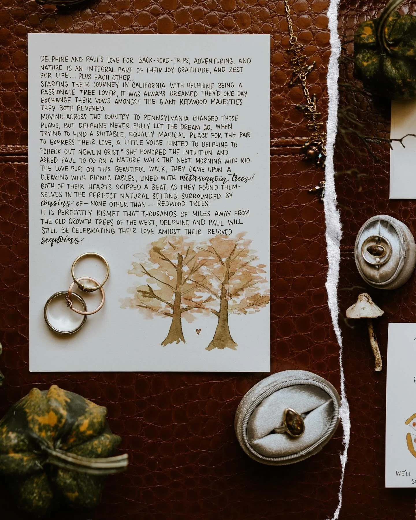 Today&rsquo;s weather is giving FALL 🍂 

My first wedding of the fall season is this weekend, and as I prep, I&rsquo;m looking back at one of my favorite custom invitation suites from a past autumn wedding.

This suite was full of personal touches: 