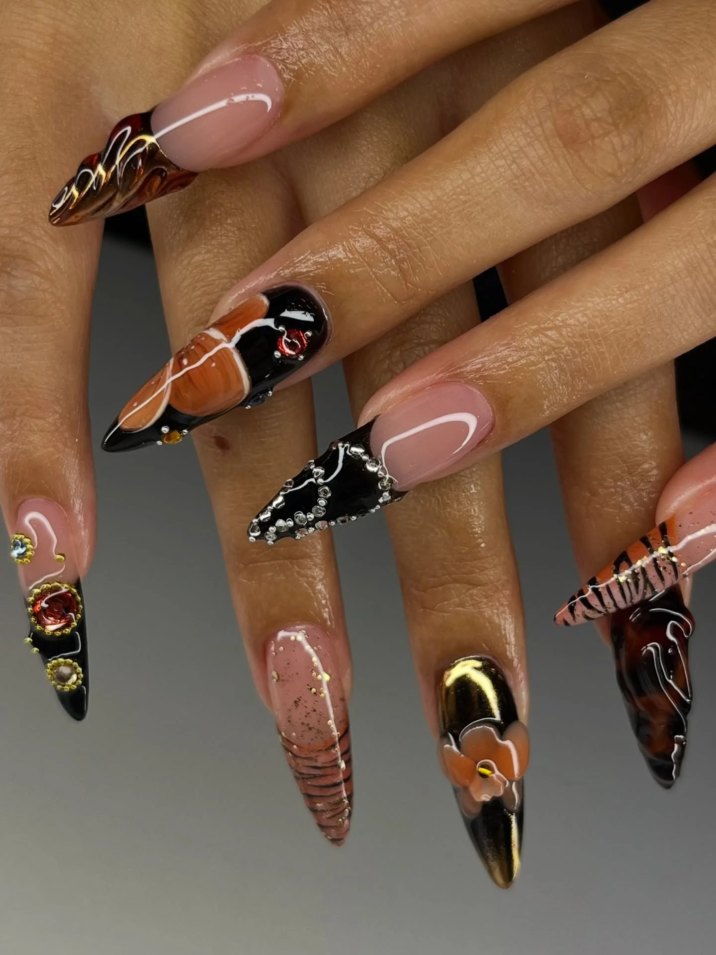 birthday set is giving ✨

#oahunails #nailtech #nailartist #nailart #nails #nailsnailsnails #nailsporn #nailoftheday #nailporn #hawaiinails #hawaiinailtech