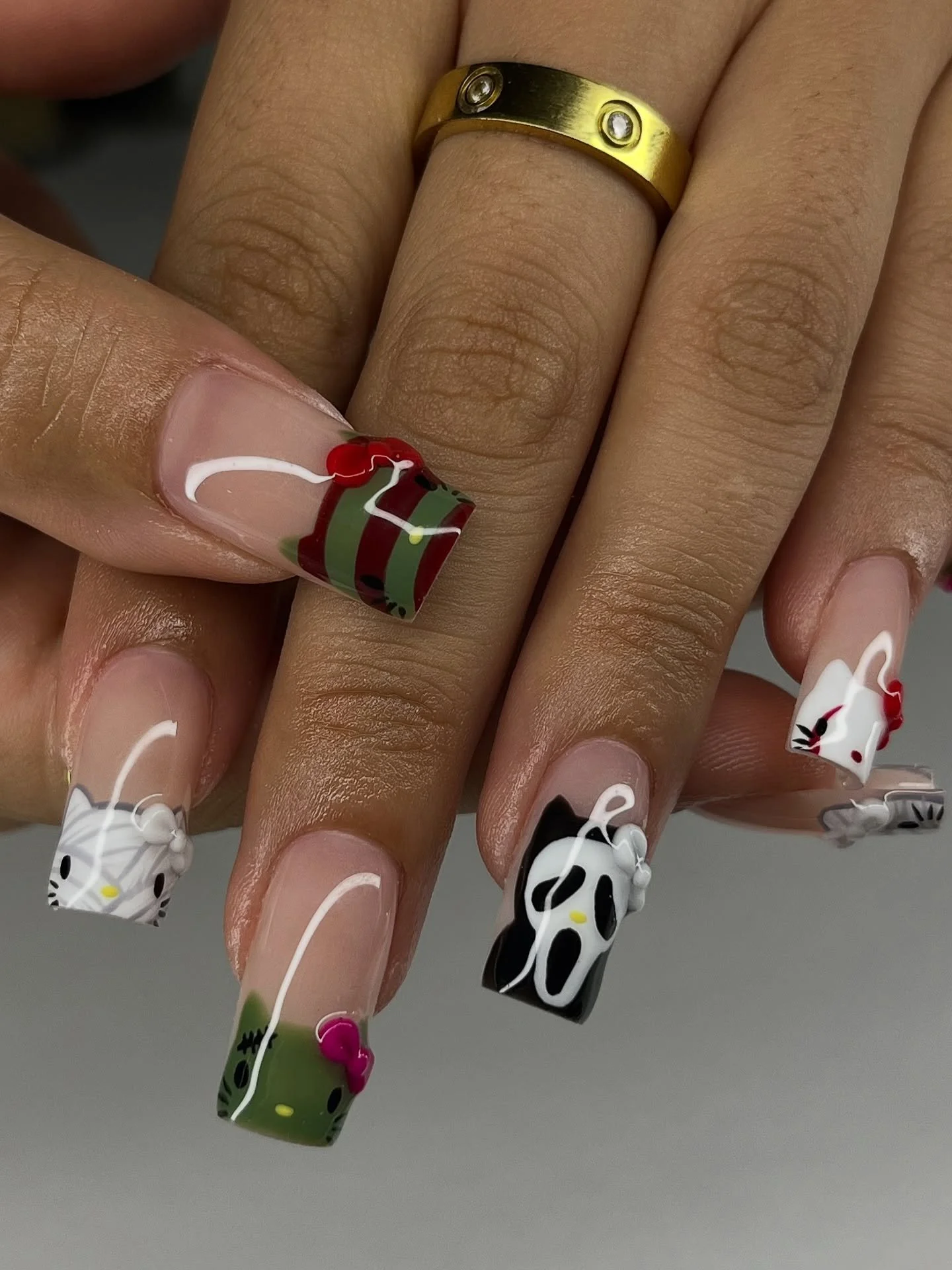 Spooky hello kitty🐱🎀🎃