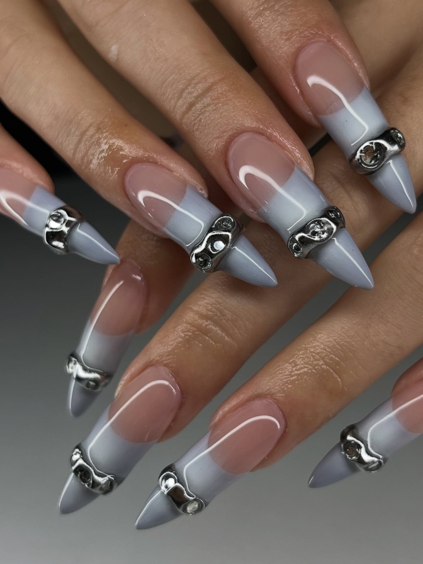 ⛓️

#oahunails #nailart #nailtech #nails #oahunailtech