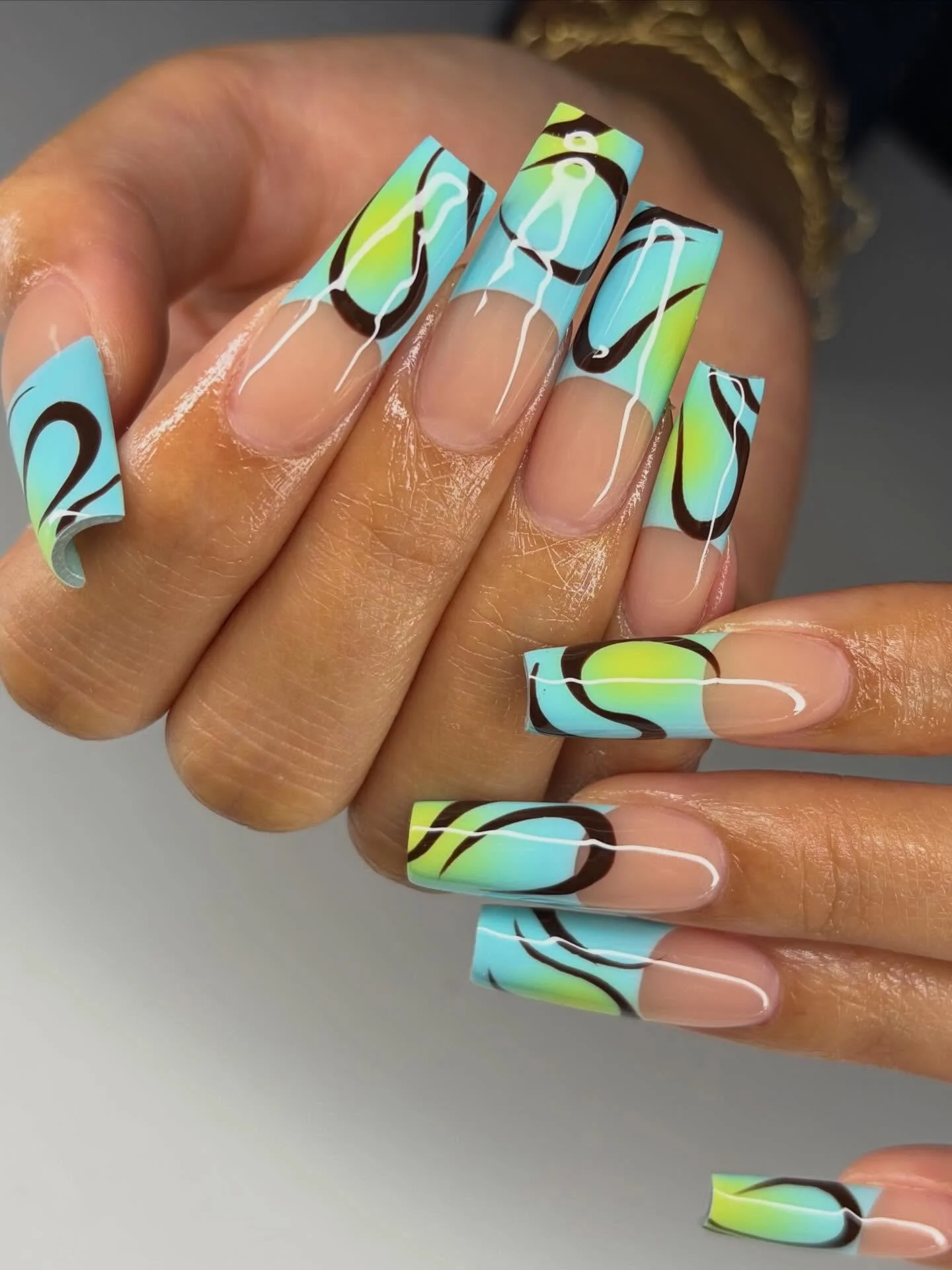 Wow jus wow

Inspo @3615_zbobinails 

#oahunails #oahunailtech