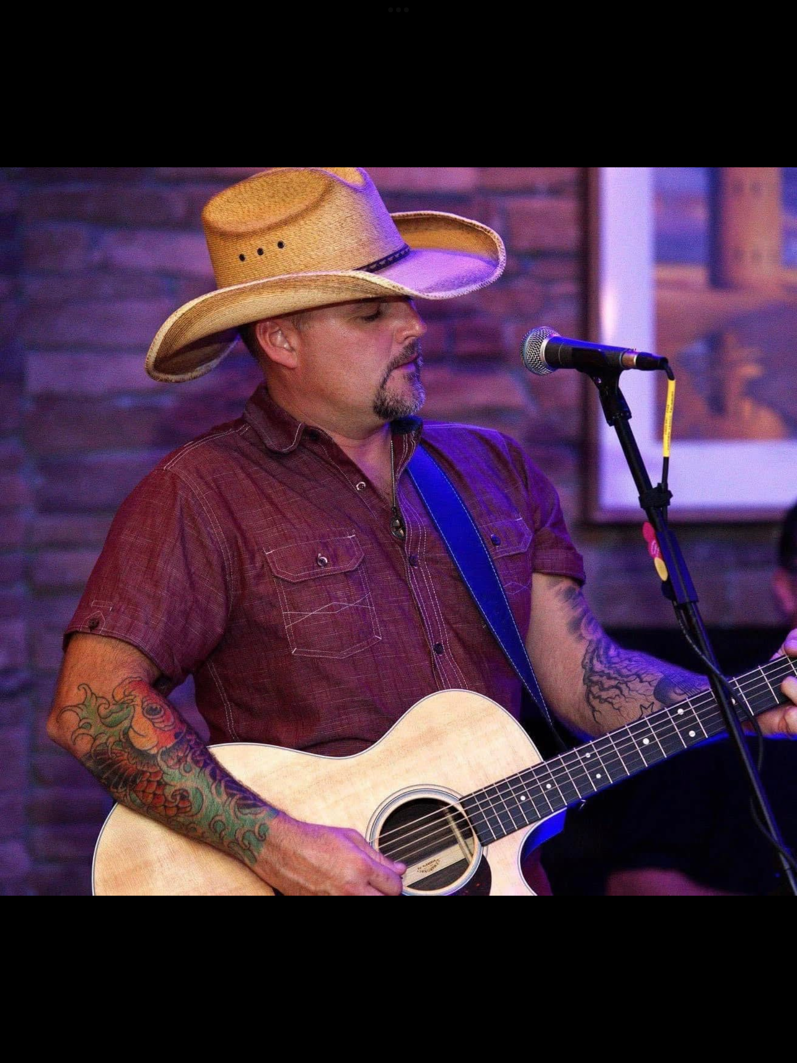 Bobby Lee Jones acoustic country at Palm Beach Bar & Grill