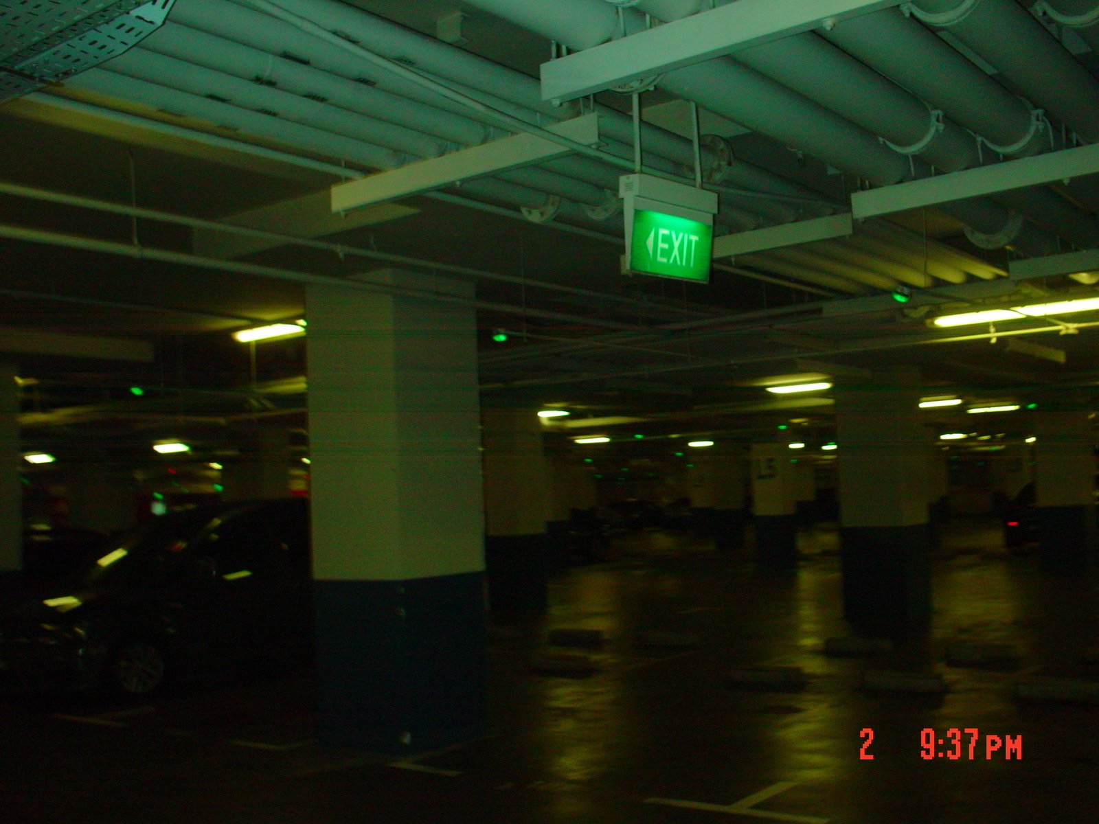 Favourite Digital Camera.
This was the first photo taken on my favourite digital camera, Sony DSC-F77A. Something about the the stillness, colours and place reminded me of the movie Fallen Angels (1995). Personally this photo feels cinematic