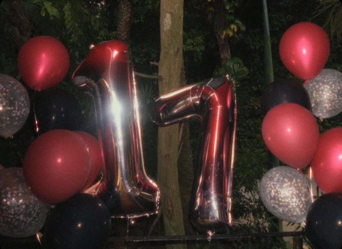 17th birthday 2025.
I had spent weeks of obsessing over my 17th, it would be the final time two of my closest friends would be in Singapore before leaving for private school in the UK. seeing the balloons arrive made everything feel finally complete