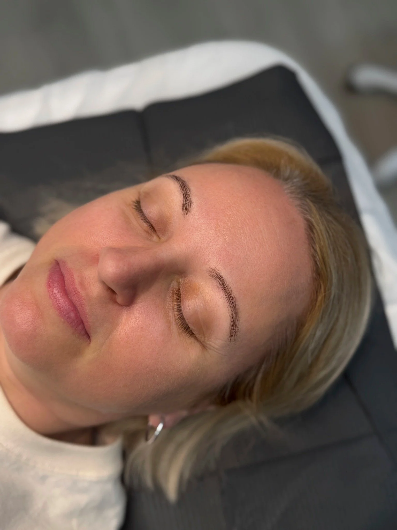 BEFORE &amp; AFTER !

Adding shape and definition for this Beautiful woman <3