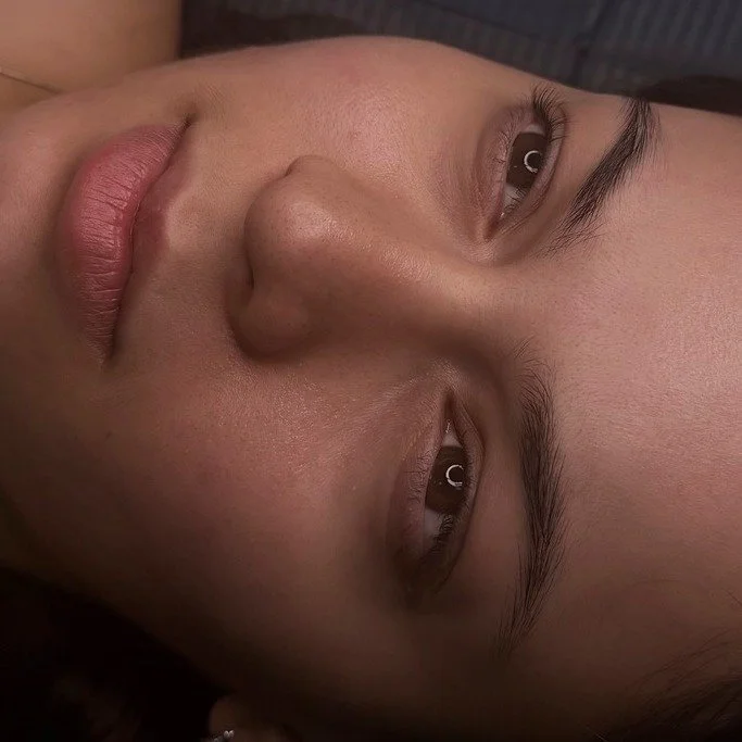 Powder brows. 

Yes it looks dark and bold but this will fade substantially to give a soft, powdery effect.