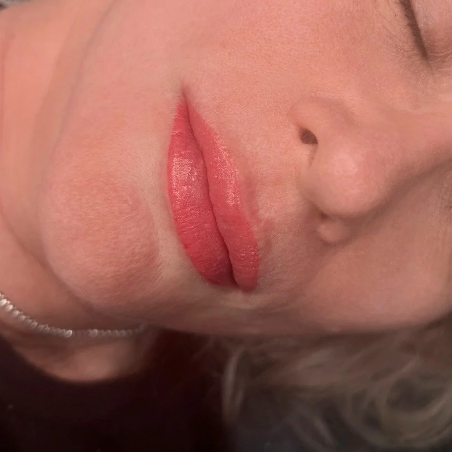 Soft lip blush for my client <3